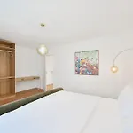Beautiful 2-room In Center With Kitchen And Free Wifi וופרטל