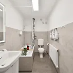 Beautiful 2-room In Center With Kitchen And Free Wifi *