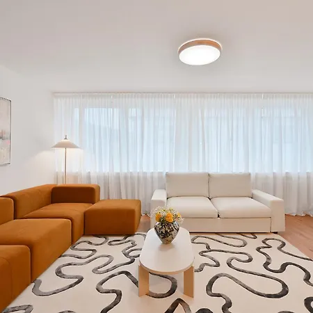 דירה Beautiful 2-room In Center With Kitchen And Free Wifi *
