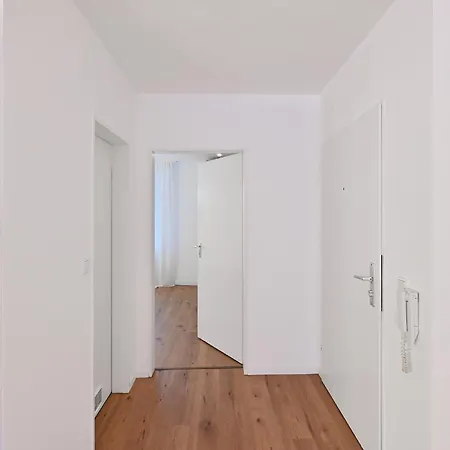 דירה Beautiful 2-room In Center With Kitchen And Free Wifi וופרטל